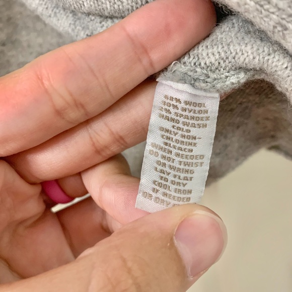 Anthropologie "Robin" Oragami Crisscross Sweater S - Picture 4 of 6